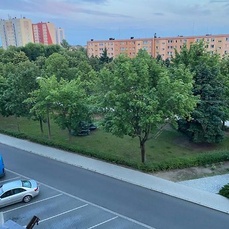 Przytulne Mieszkanie 2 Pokojowe Leszno  Esterno foto