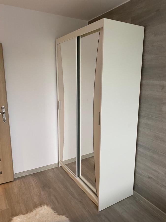 Przytulne Mieszkanie 2 Pokojowe Leszno  Esterno foto