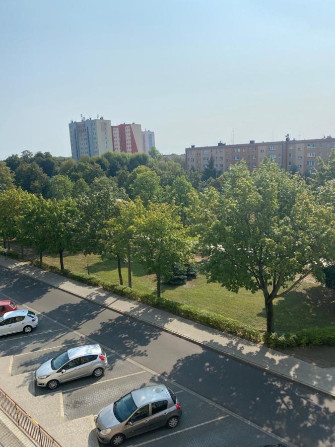 Przytulne Mieszkanie 2 Pokojowe Leszno  Esterno foto